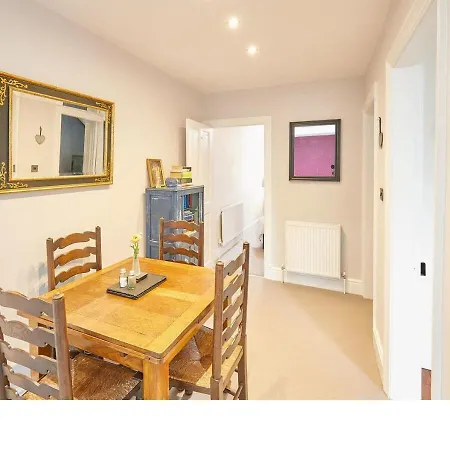 Kulla Loft - Views, High Ceilings & Natural Light Harrogate